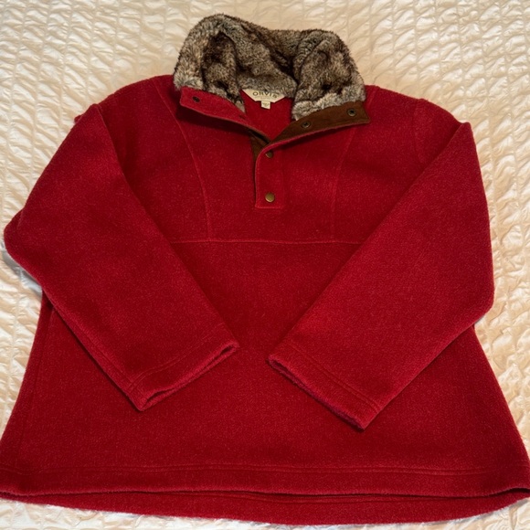 Orvis Burgundy Sweatshirt with Faux Fur Collar - Picture 1 of 5